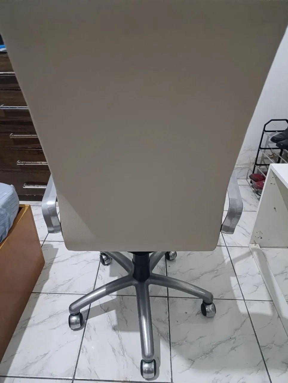 Cadeira de escritório usada - Foto 3
