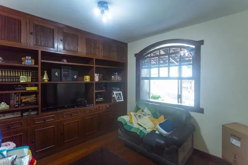 Casa à Venda - Palmares, 4 Quartos, 720 m2 - Foto 5