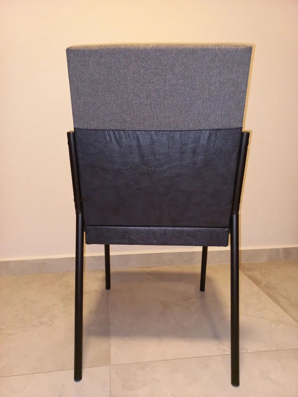 Mesa com 4 cadeiras  - Foto 3