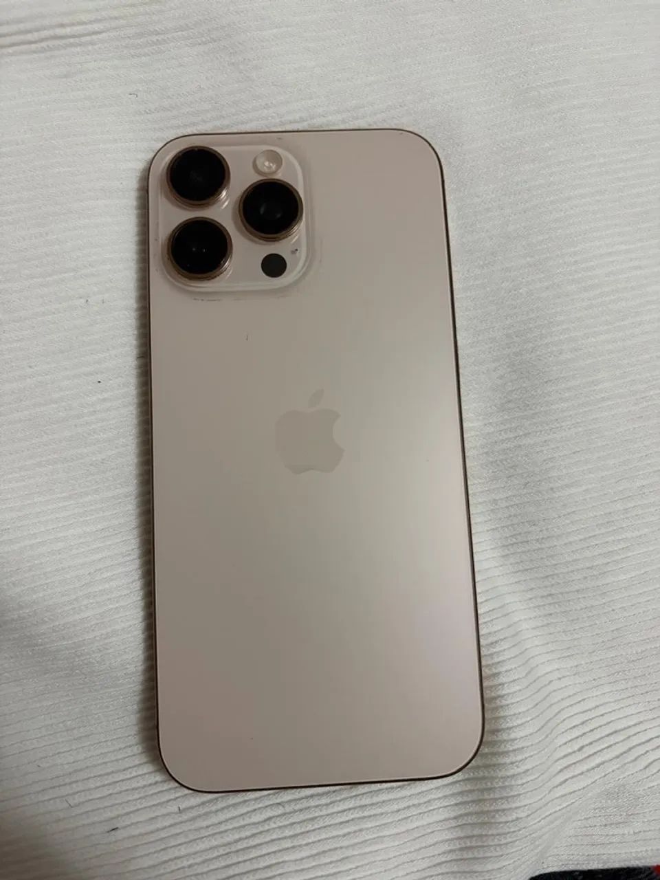 iPhone 16 pro Max 256 - Foto 3