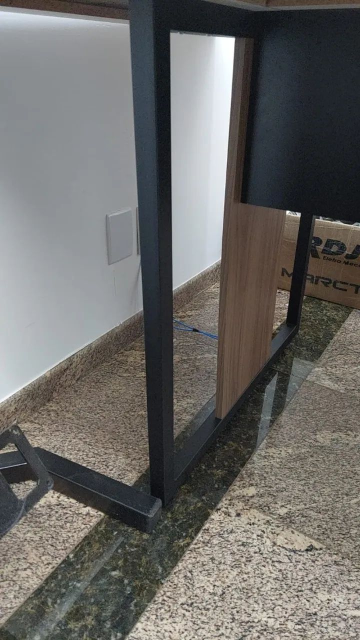 Mesa de Reuniao - Foto 3