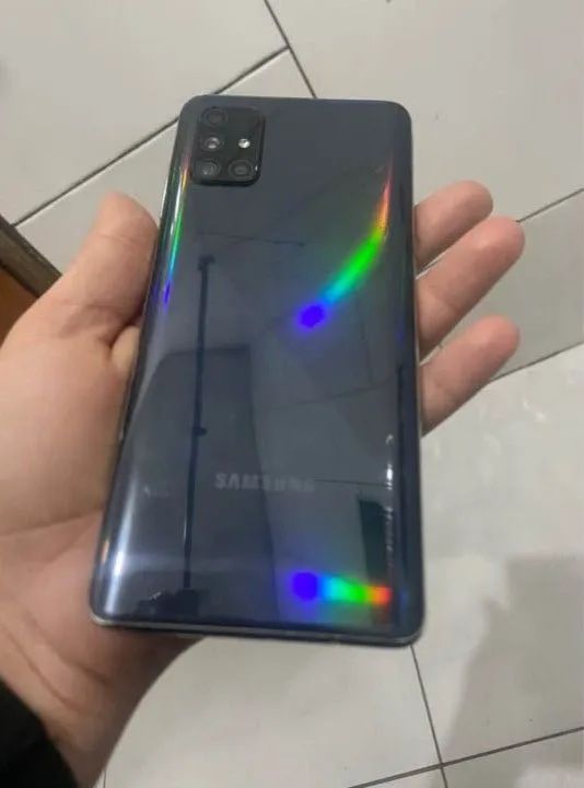 Samsung A71 