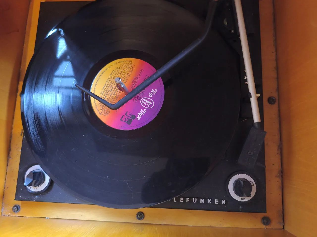Rádio Vitrola Telefunken Melodia III - Funcionando - Foto 3