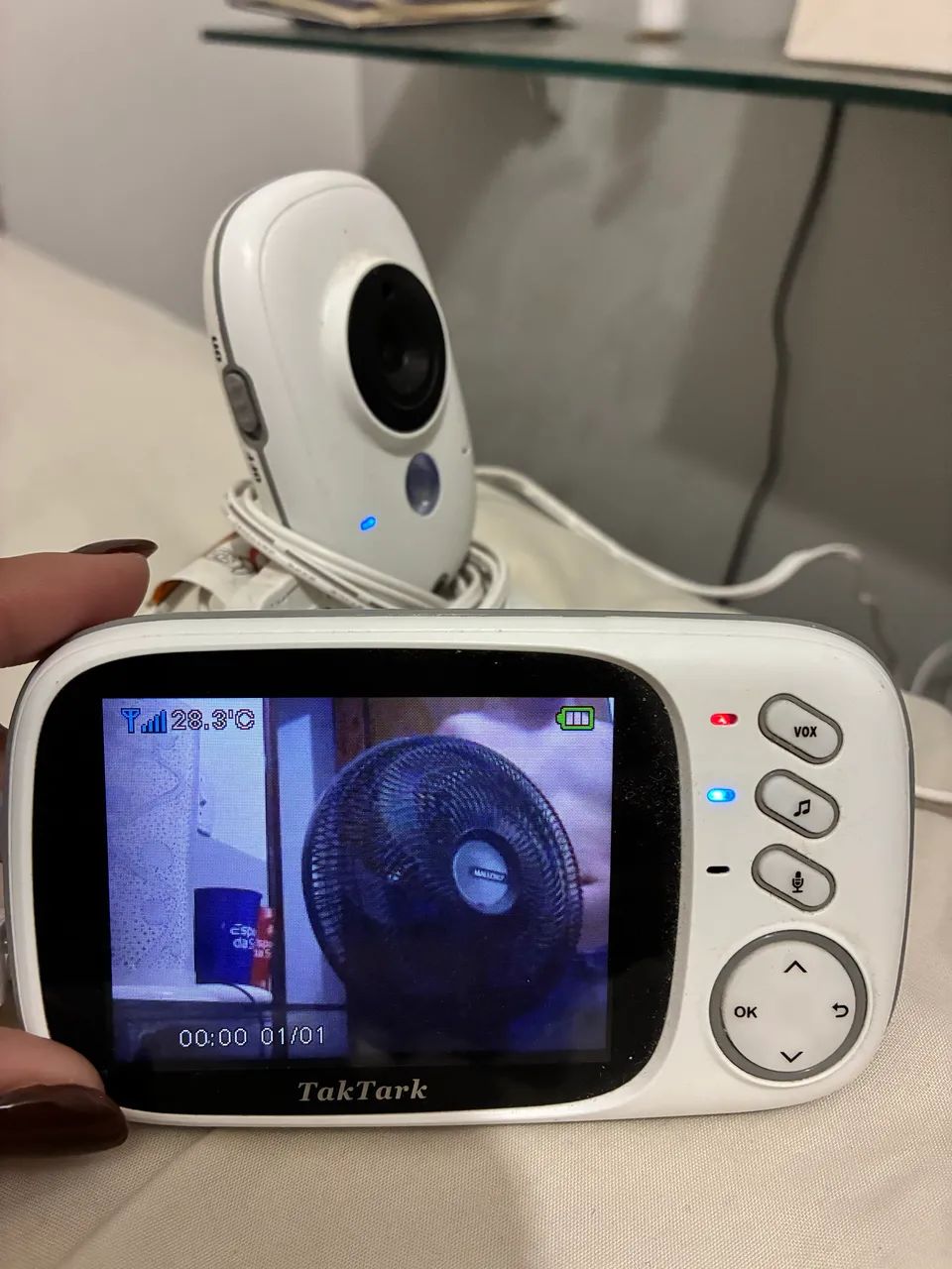 Babá eletrônica com visor e visão noturna 