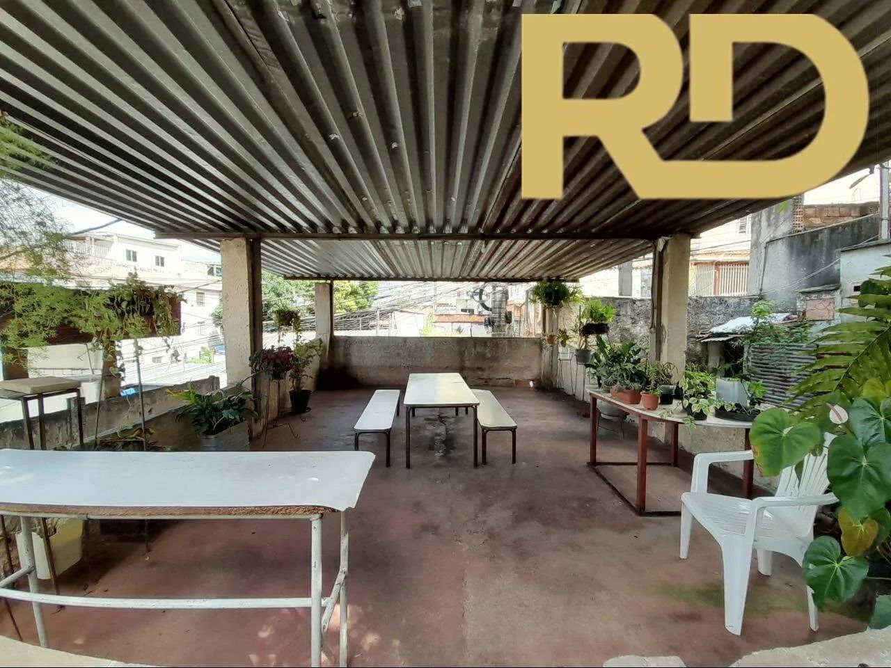 Lote com grande potencial construtivo.