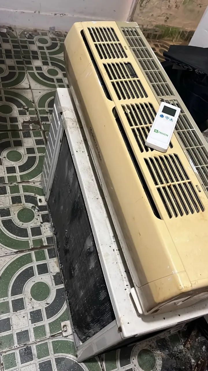 Ar Condicionado 9000 Btus Electrolux - Foto 3