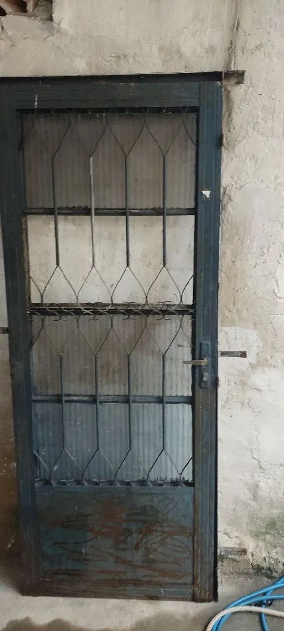 PORTA DE FERRO COM VIDRO - Foto 2