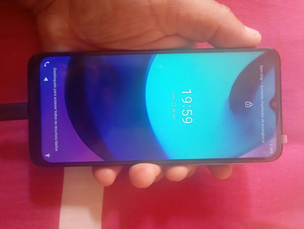 Vendo celular moto e20 tá zero 
