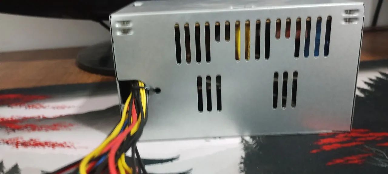 Fonte ATX 230w Brazil Pc usada em bom estado - Foto 4