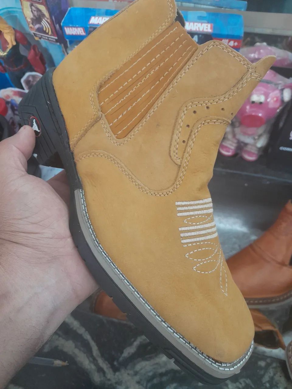 botina NOVA 99 REAIS  - Foto 4