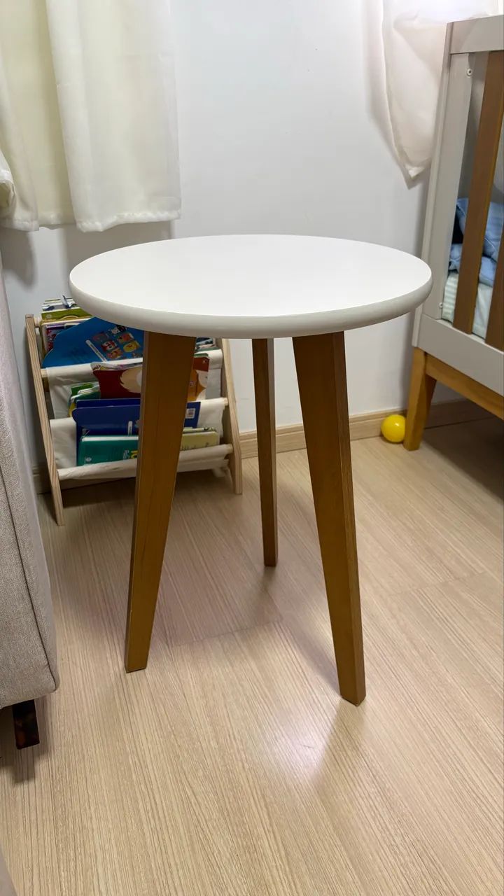 Quarto de bebê- berço, colchão, cadeira e mesinha - Foto 5