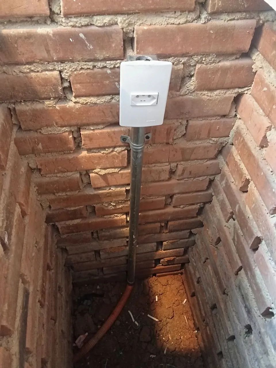 Serviços de elétrica e pedreiro  - Foto 3