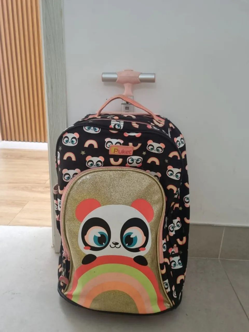 Mochila com rodinha (Puket)