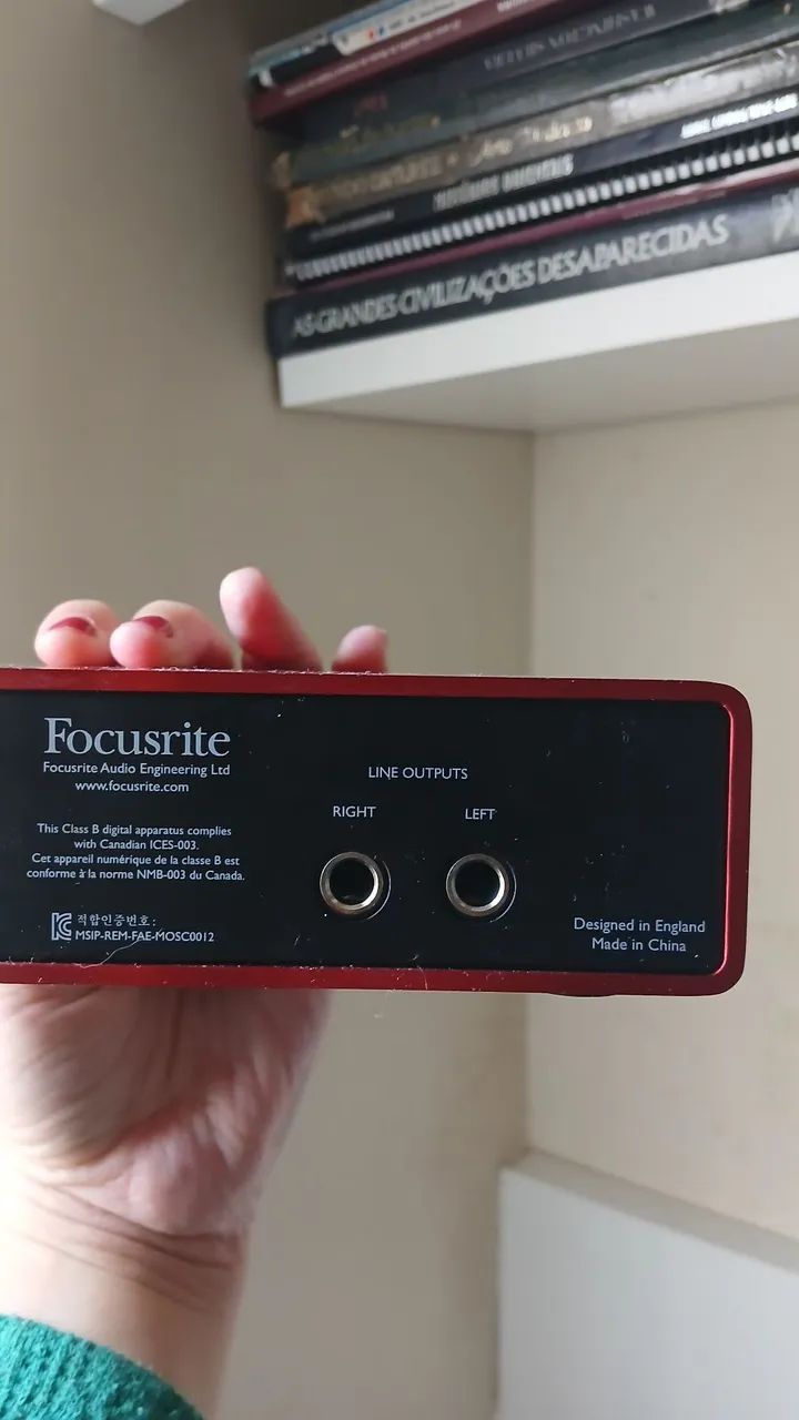 Interface de Audio Focusrite Scarlett 2i2 2nd Gen (USADO) - Foto 4