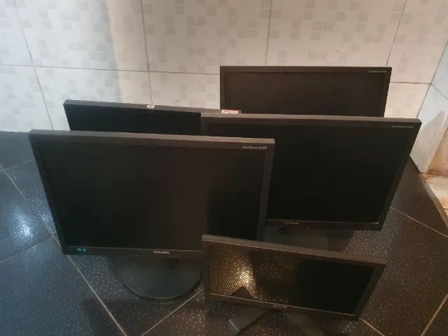 Lote de monitores 22 polegadas Samsung e CCE
