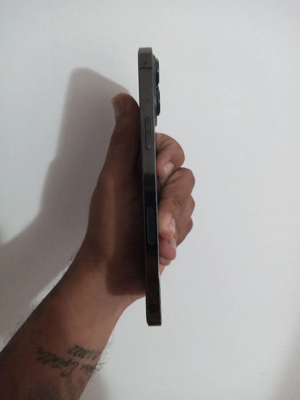 Iphone 13 pro max disponível para venda.