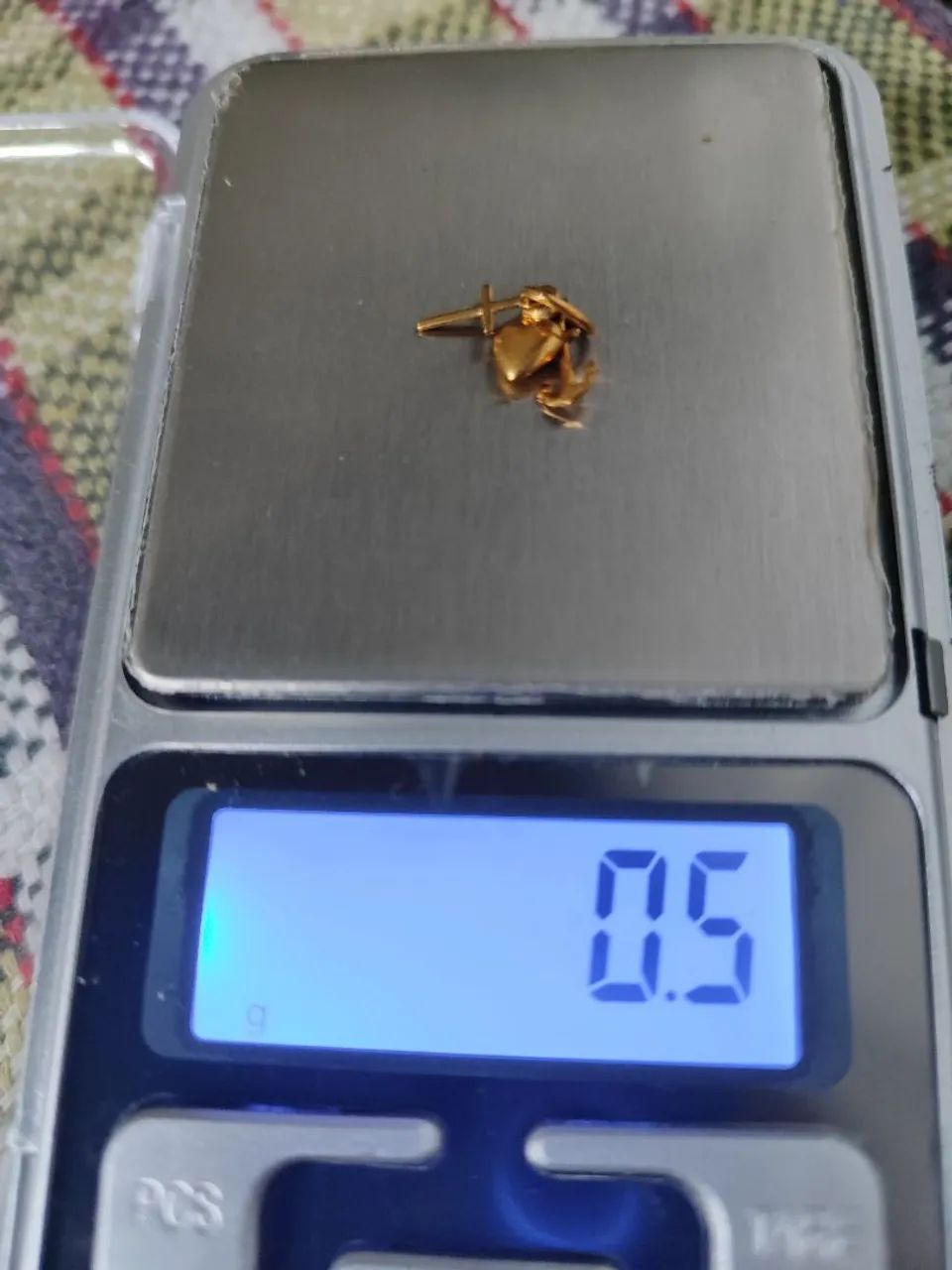 Pingente ouro âncora, cruz, coração 