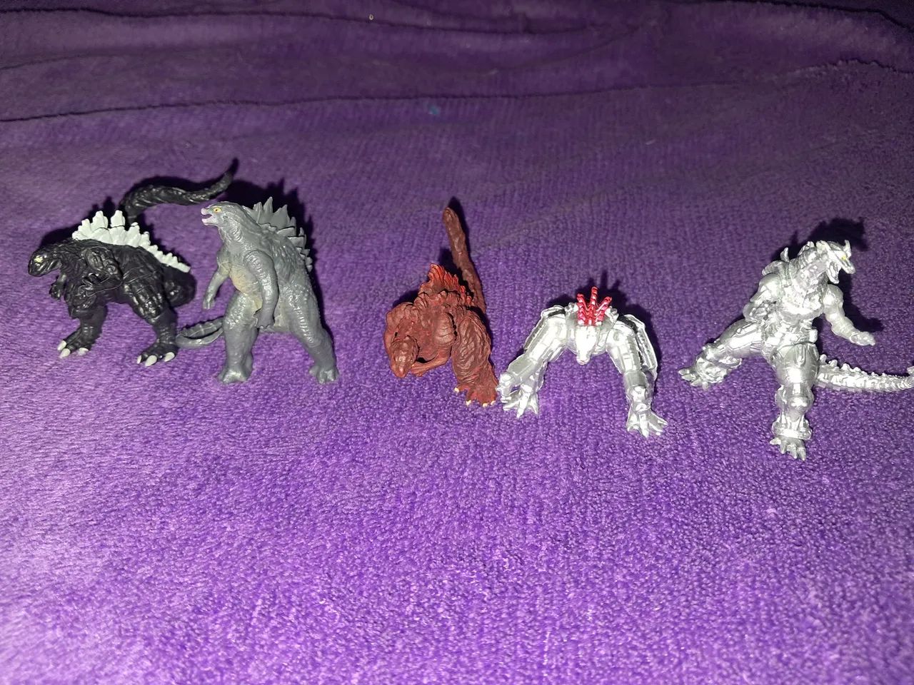 Miniaturas de Godzilla e mechagodzilla