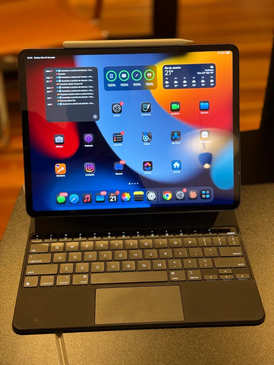 iPad Pro 12.9 5 geração 256gb com teclado e caneta  - Foto 5