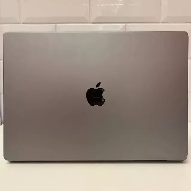 MacBook Pro M1 Pro - 32Gb Ram - 512Gb SSD - A2485 - 16 Pol