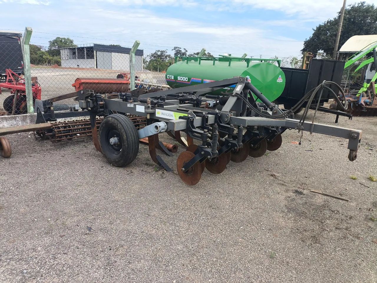 Implemento agrícola ( Escarificador) - Foto 2