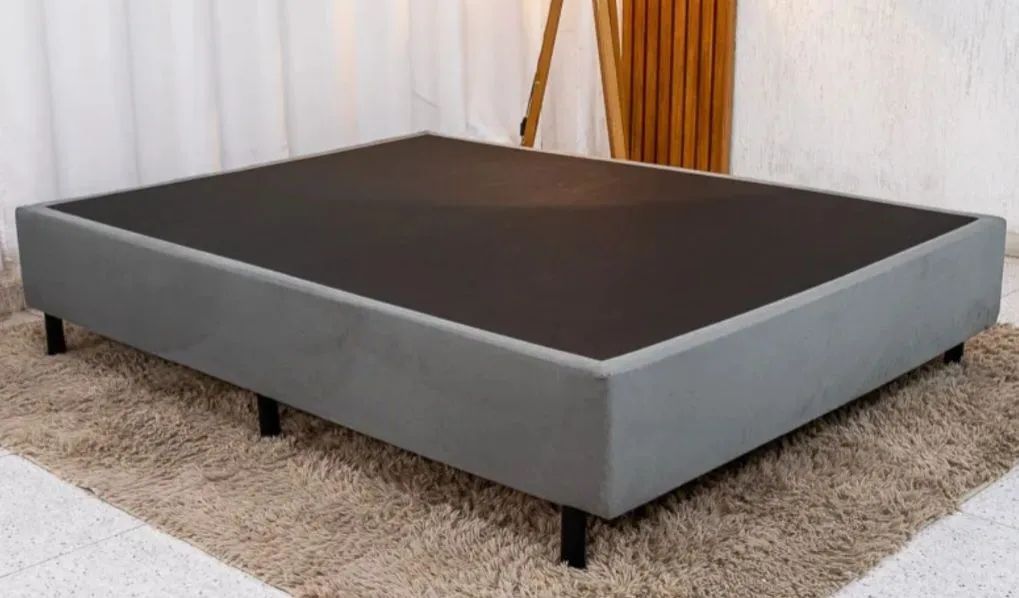 Vendo BASE para cama de casal Nova