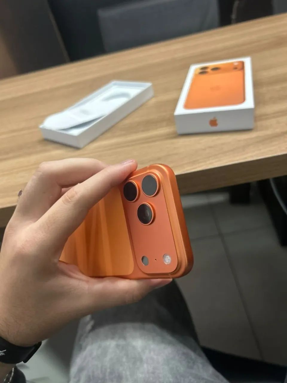 IPHONE 17 PRO MAX COM GARANTIA APPLE E 100% SAÚDE ORIGINAL - Foto 4