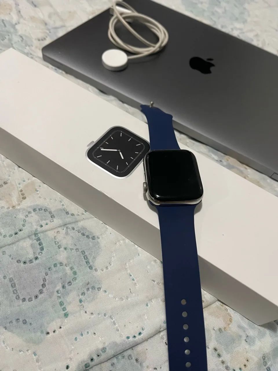 Apple Watch séries 5 44M GPS + CELULAR. Display parou de funcionar