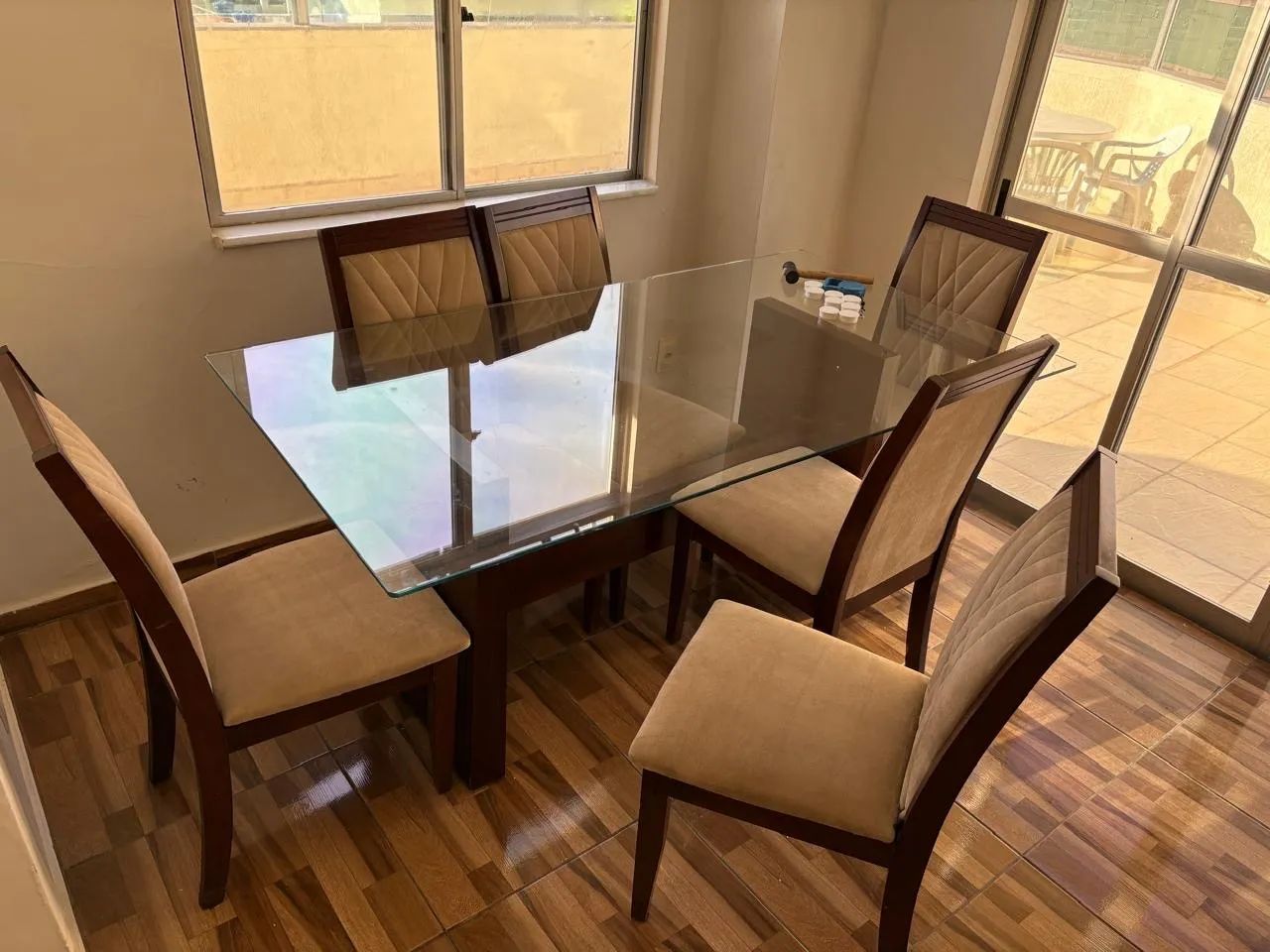 Mesa madeira com 6 cadeiras - Foto 3