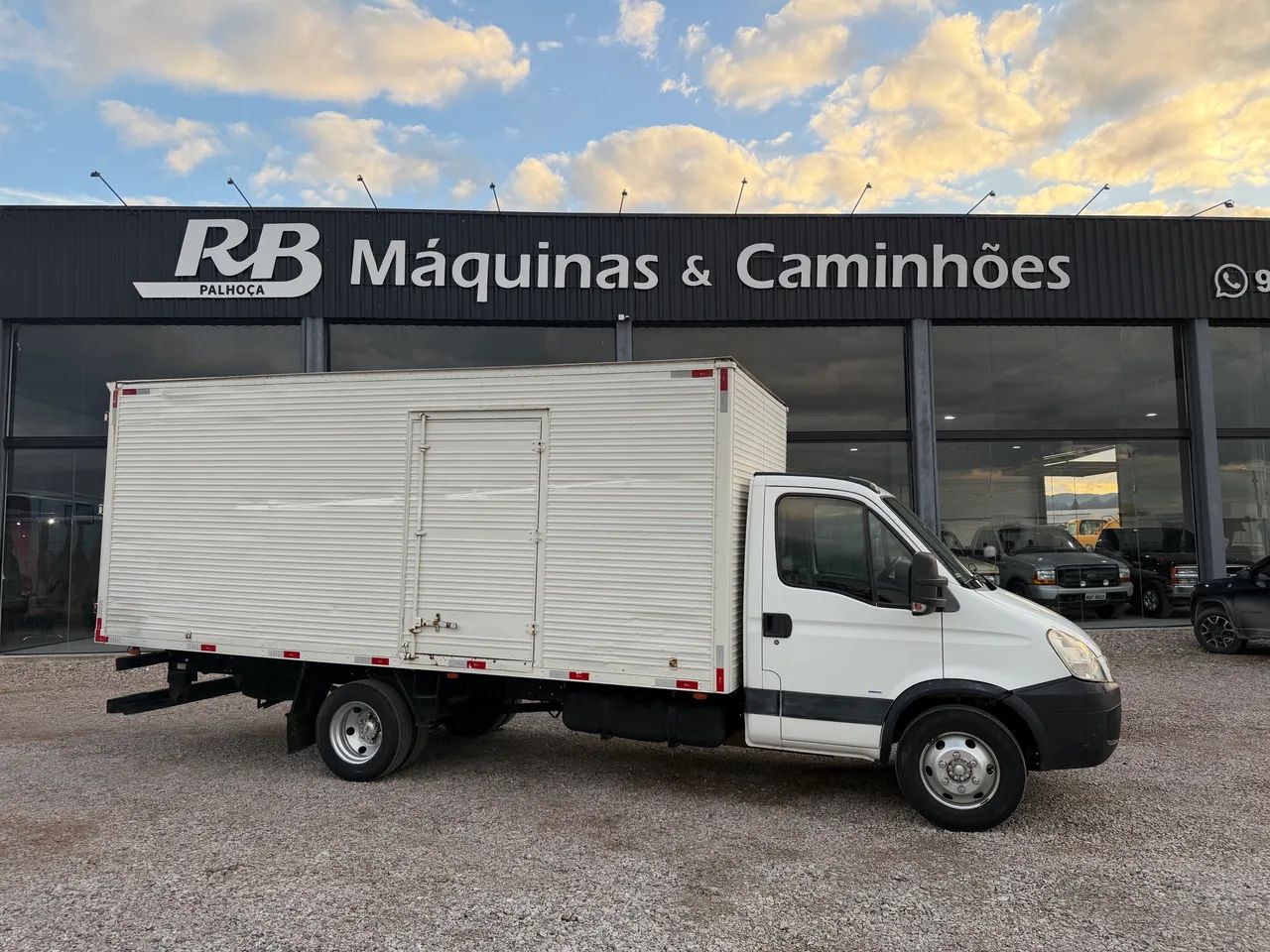 Iveco baú  - Foto 2