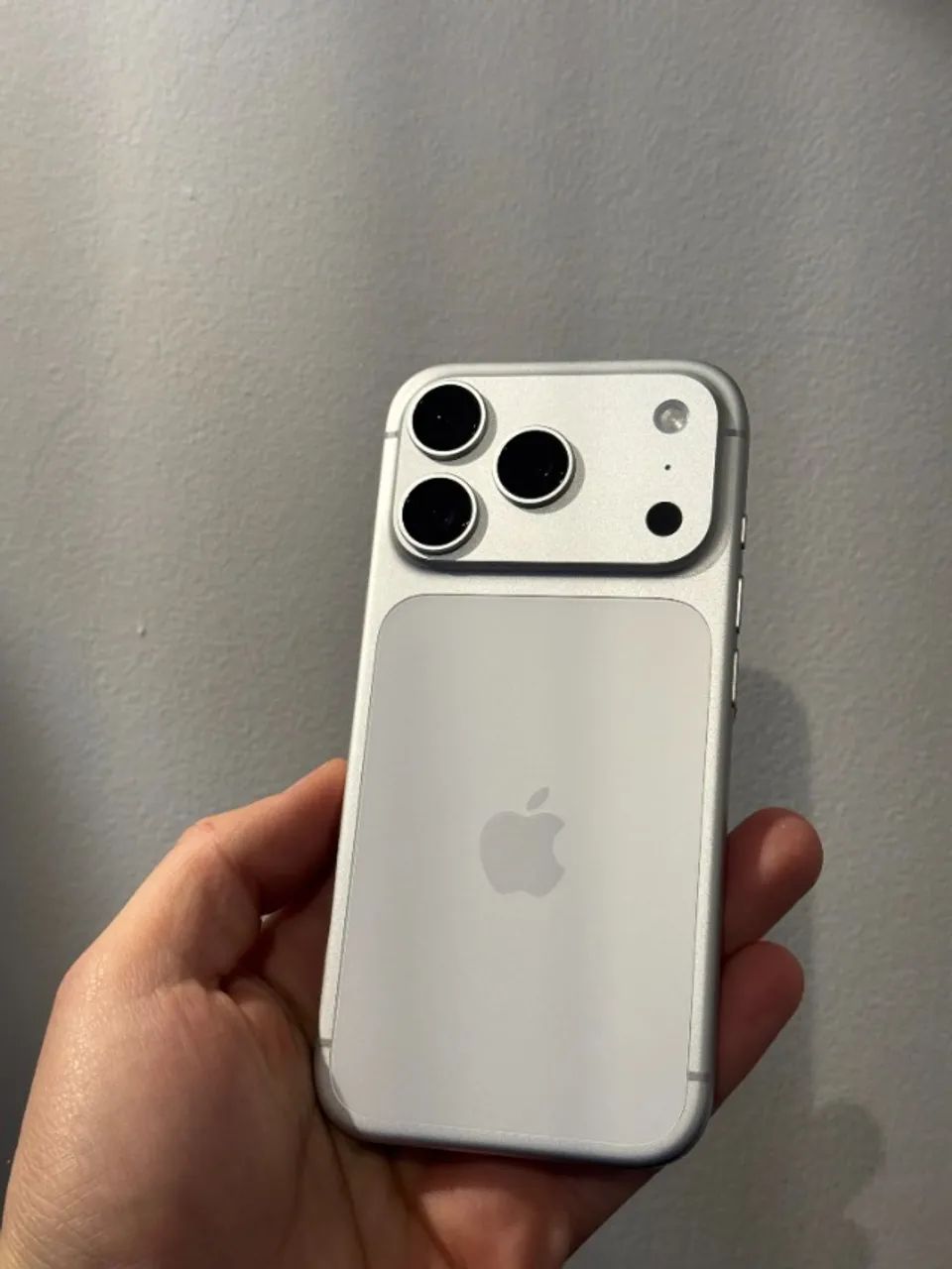 iPhone 17 Pro - 256Gb - Silver - 100% - Novissimo - Celulares e