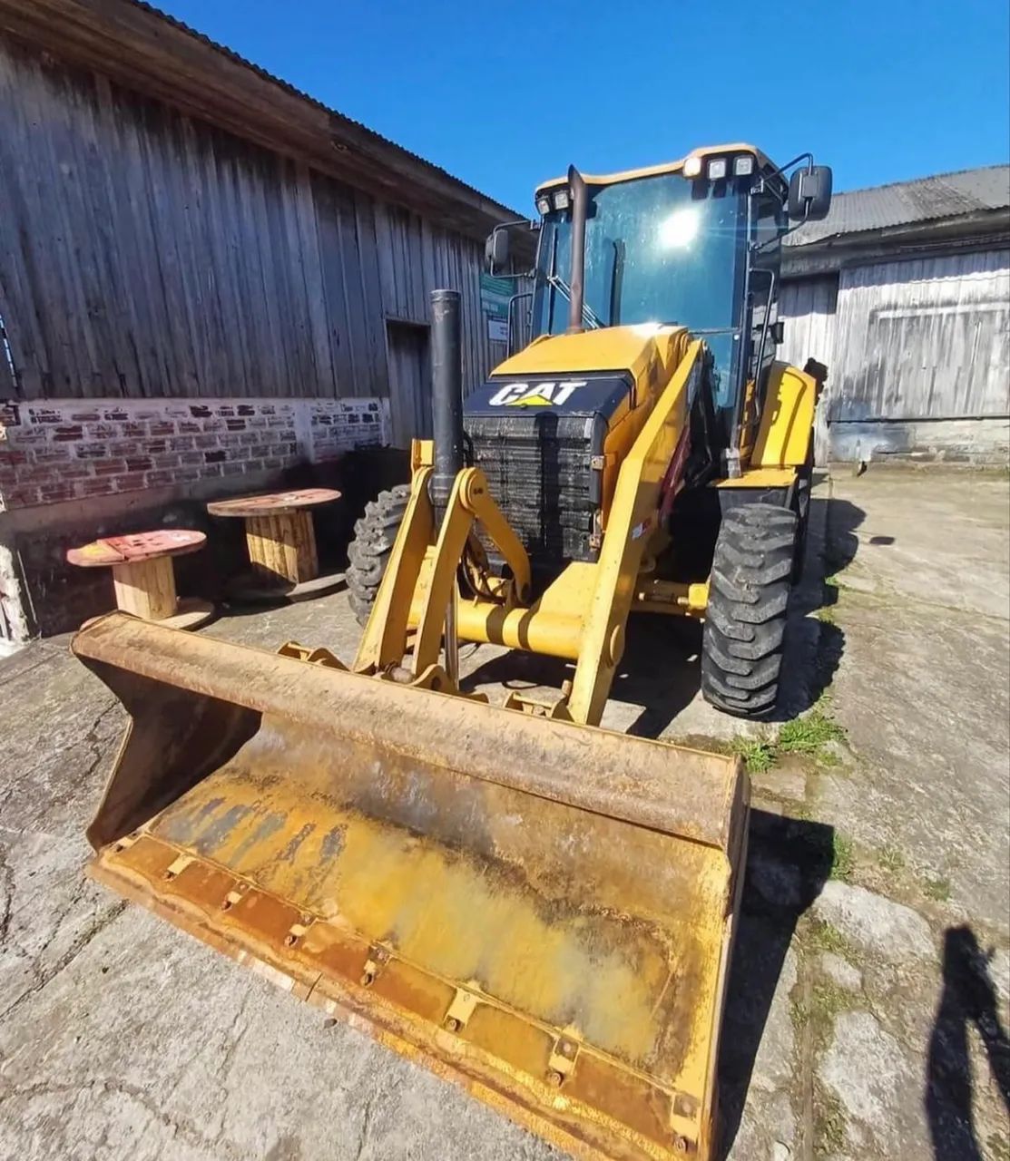 Retroescavadeira Caterpillar 416F2 - Parcele  - Foto 2