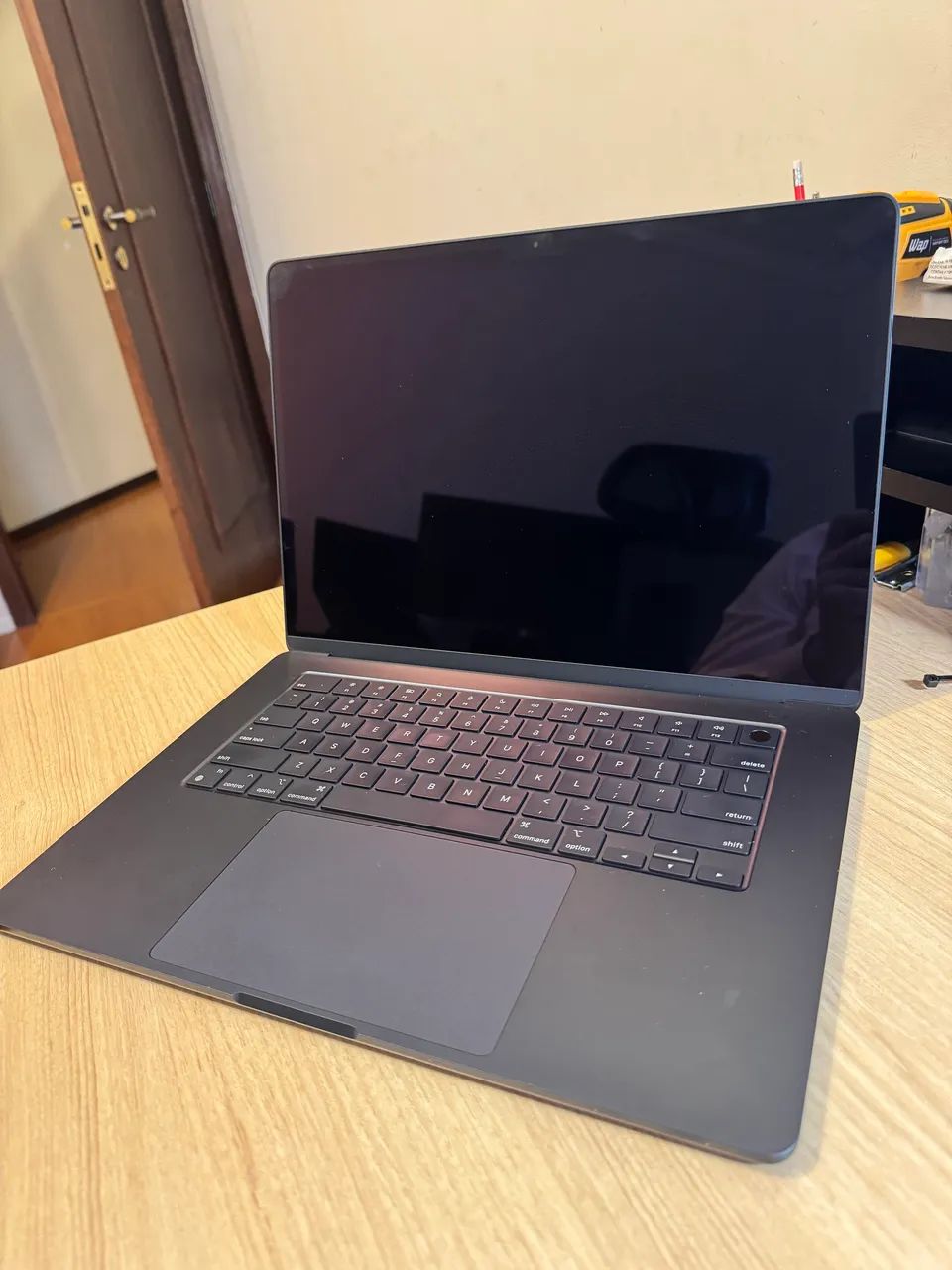 MacBook Air 15 M3 (2024) | Impecável | Bateria 100% original | SSD