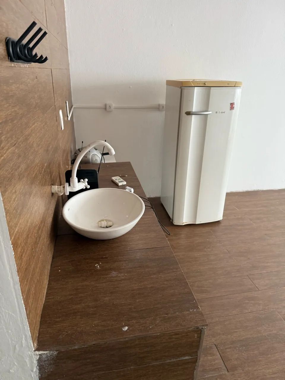Kitnet Achegada e Prática em São José - Próxima ao Bairro Campinas! - Foto 2