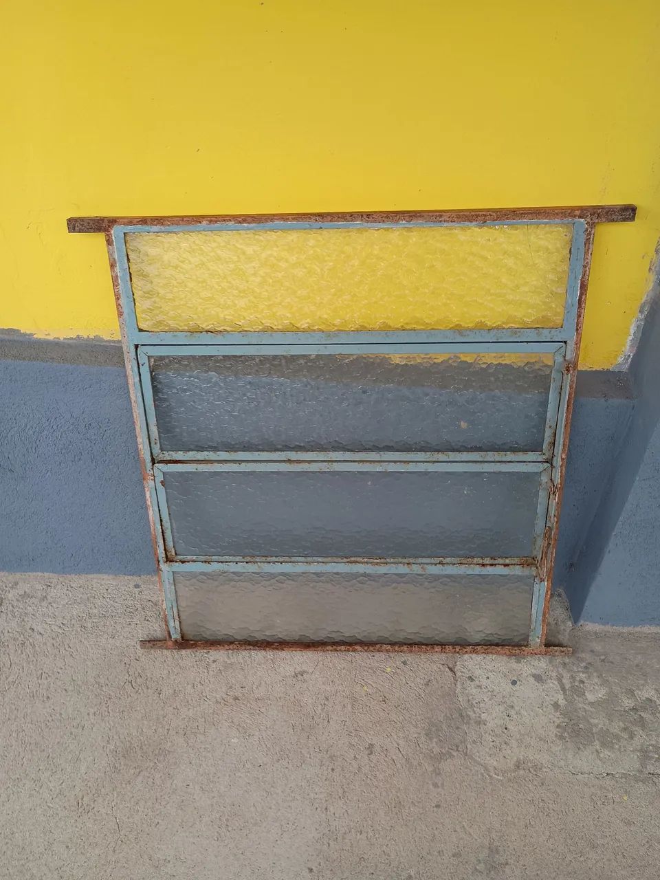 Basculante com grade...