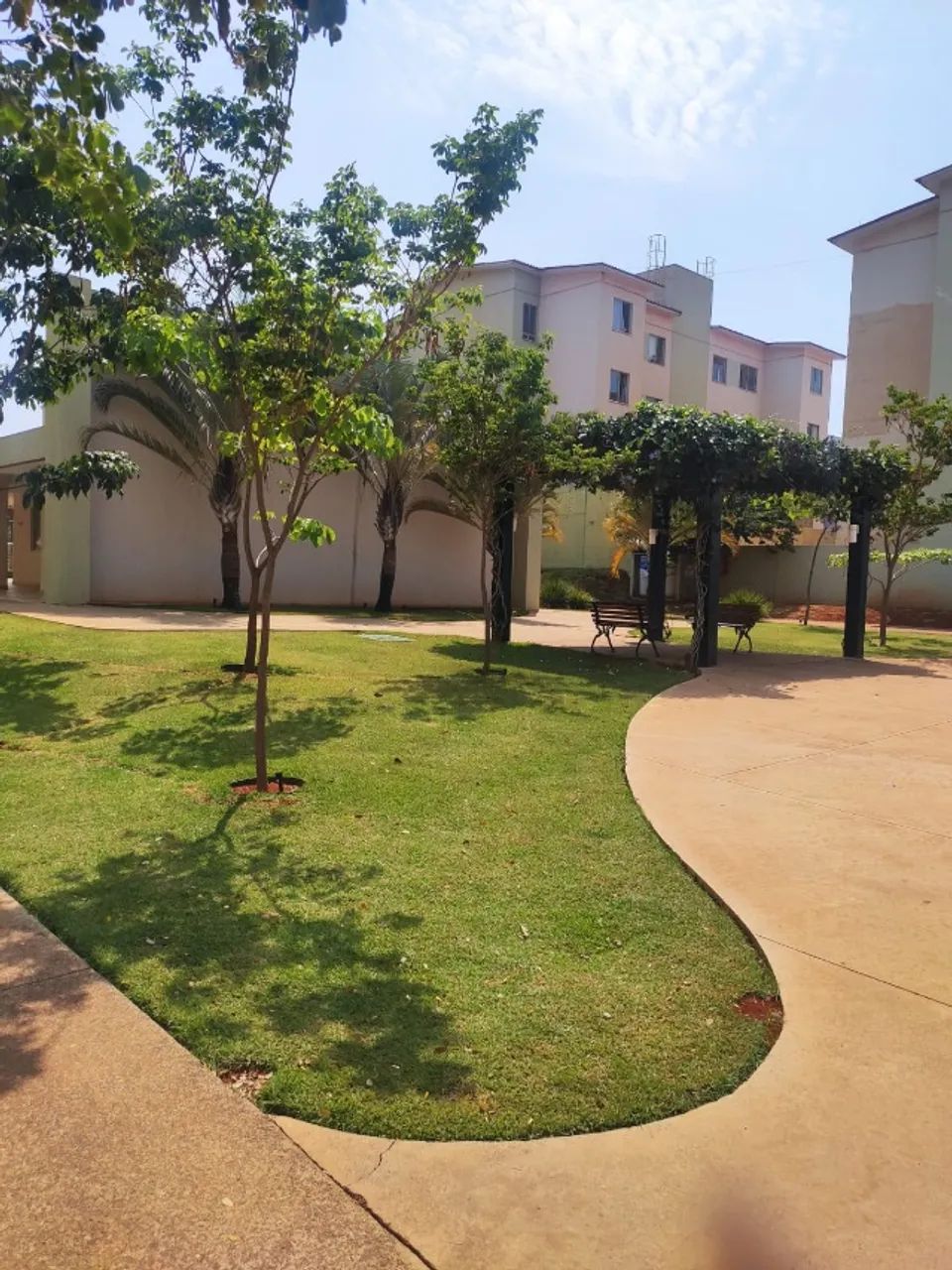 Alugo apartamento com 2 quartos  SetorTotal Ville  - Foto 2