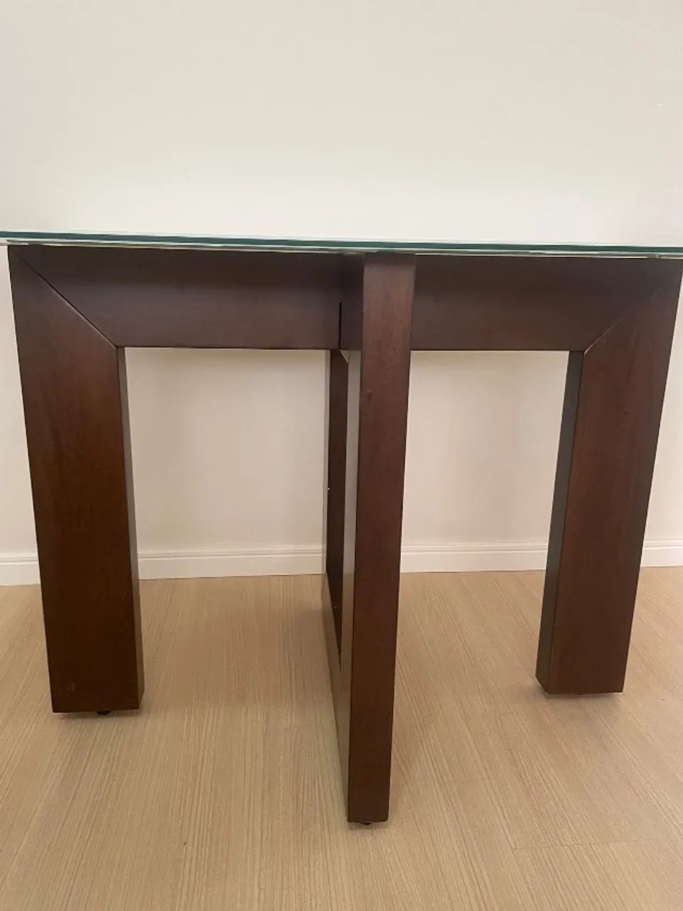 Mesa com 4 lugares com tampo de vidro  - Foto 3