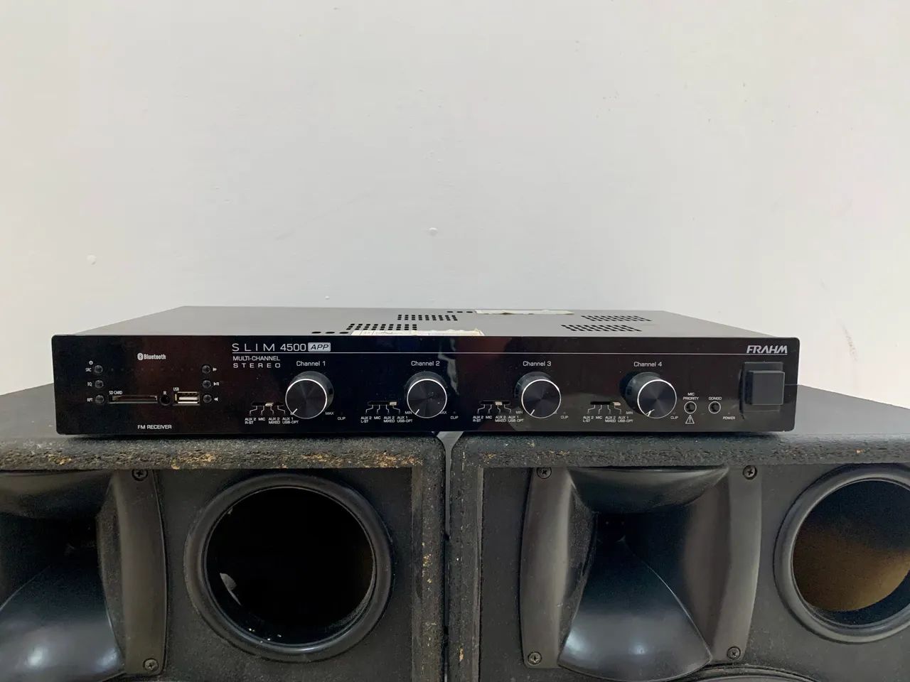 Som Profissional Completo - Frahm Slim 4500 APP + 2 Caixas 8" - Foto 2