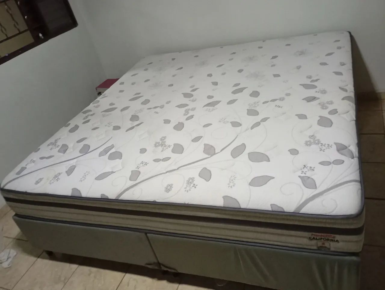 Cama Box Super King linha hotelaria 