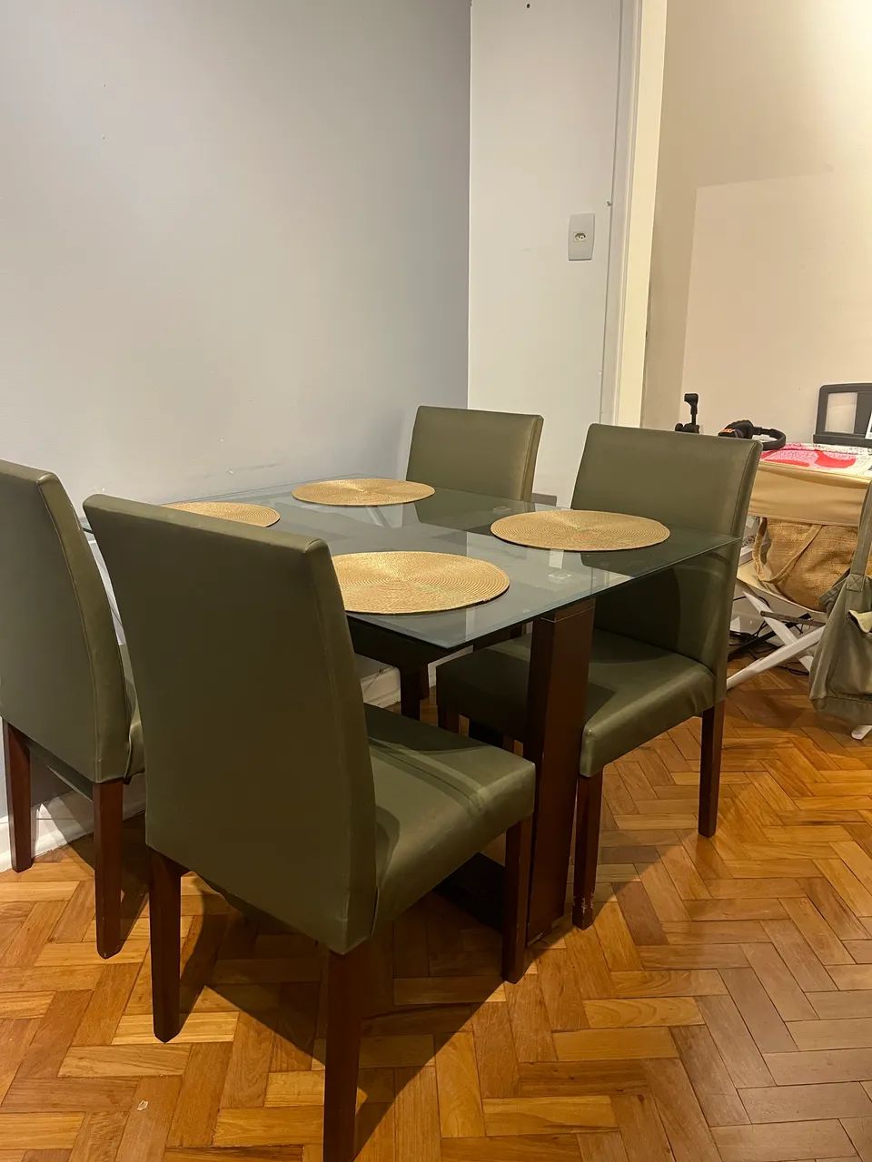 Mesa de 4 lugares