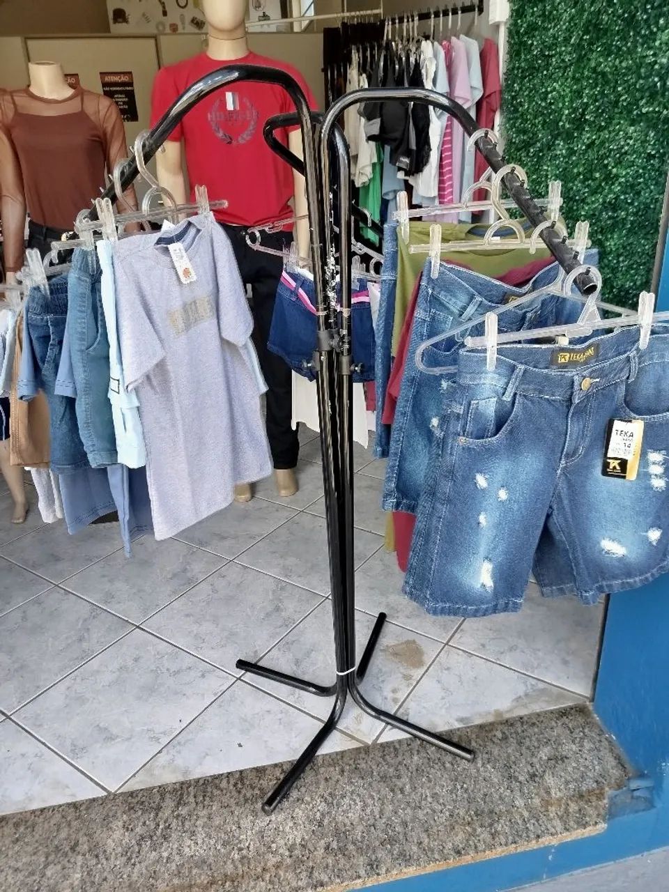 Arara para loja de roupas  - Foto 2