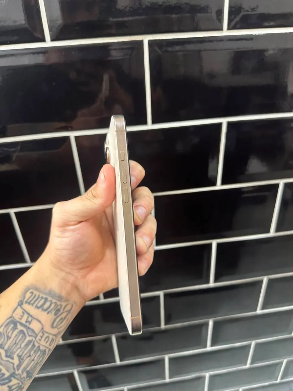 iPhone 16 pro Max - Foto 3