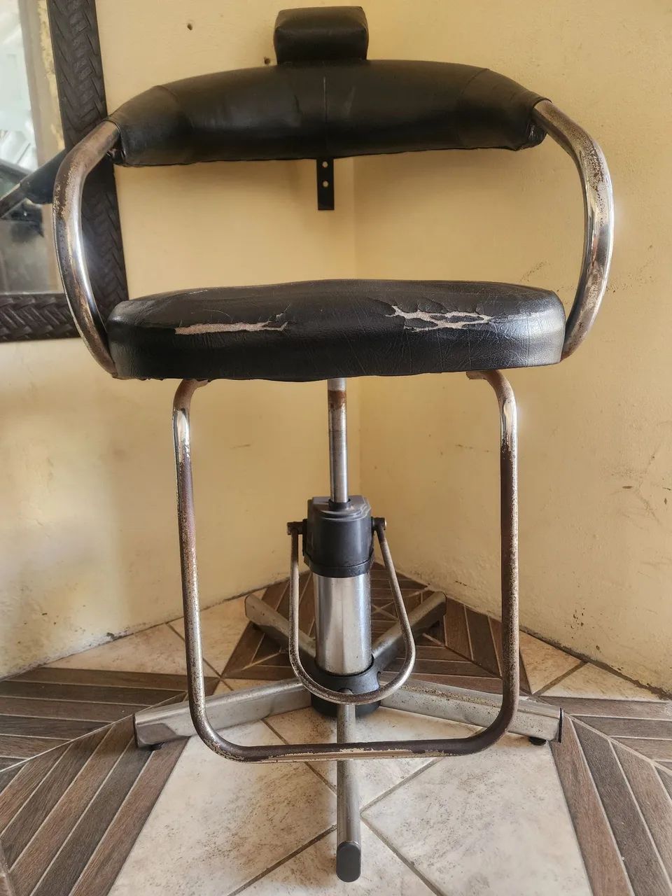Cadeira para salão, barbearia etc.  - Foto 2