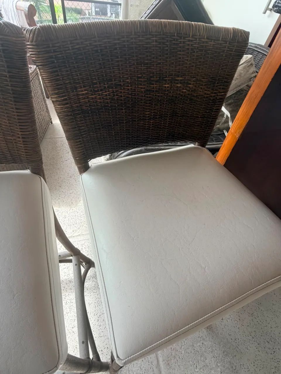 Conjunto de 4 banquetas altas - Foto 4
