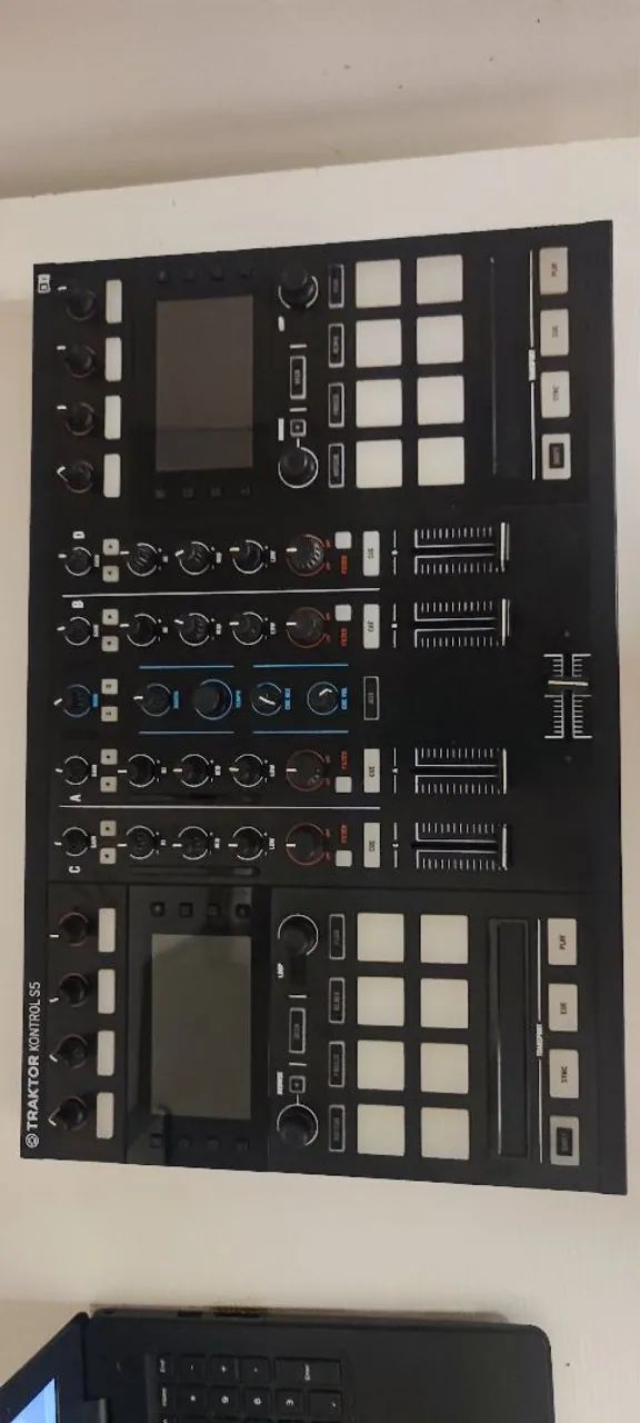  Controladora Traktor Kontrol S5 - Foto 4