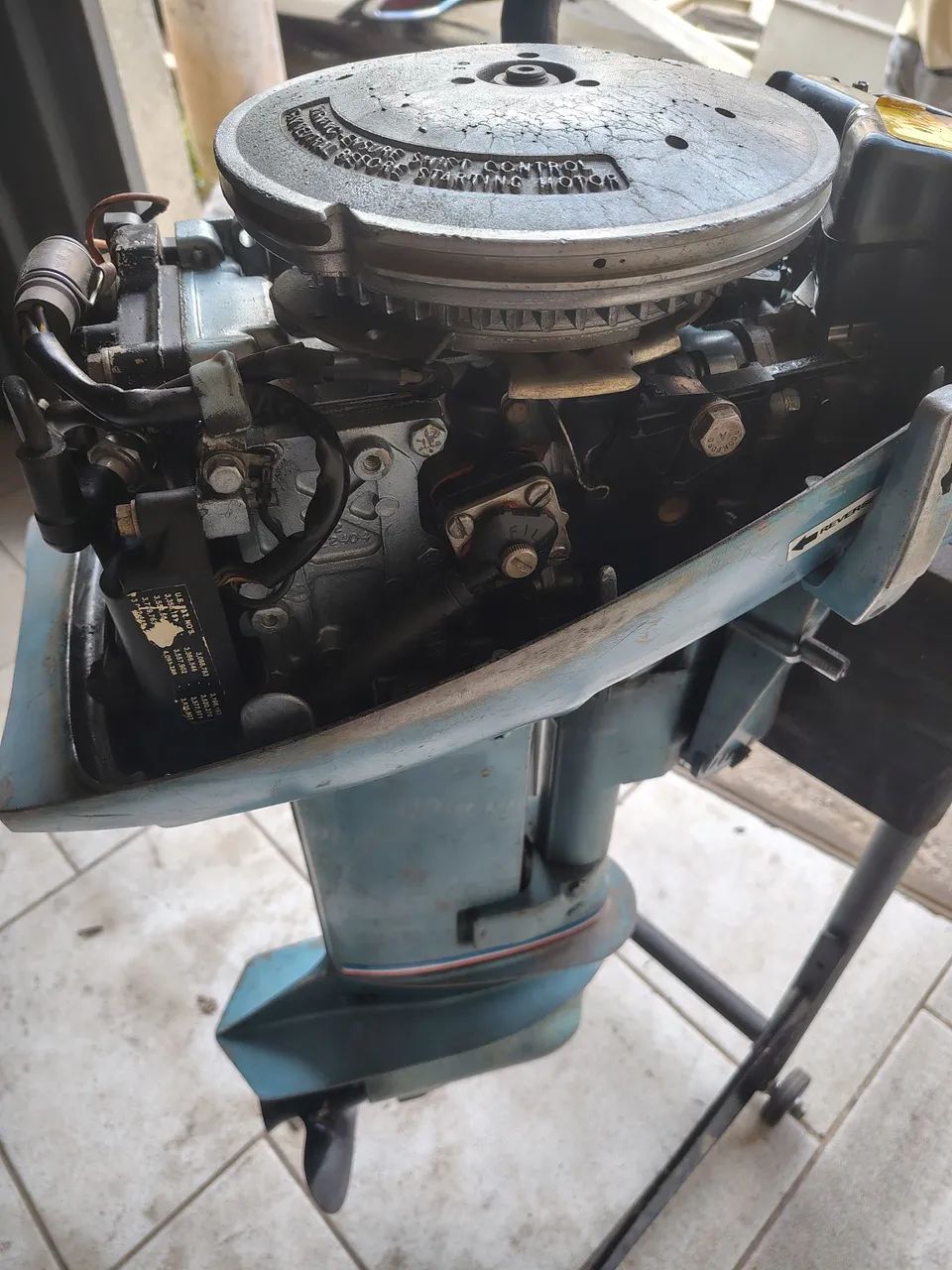 Motor de popa 15 hp envirude - Foto 5