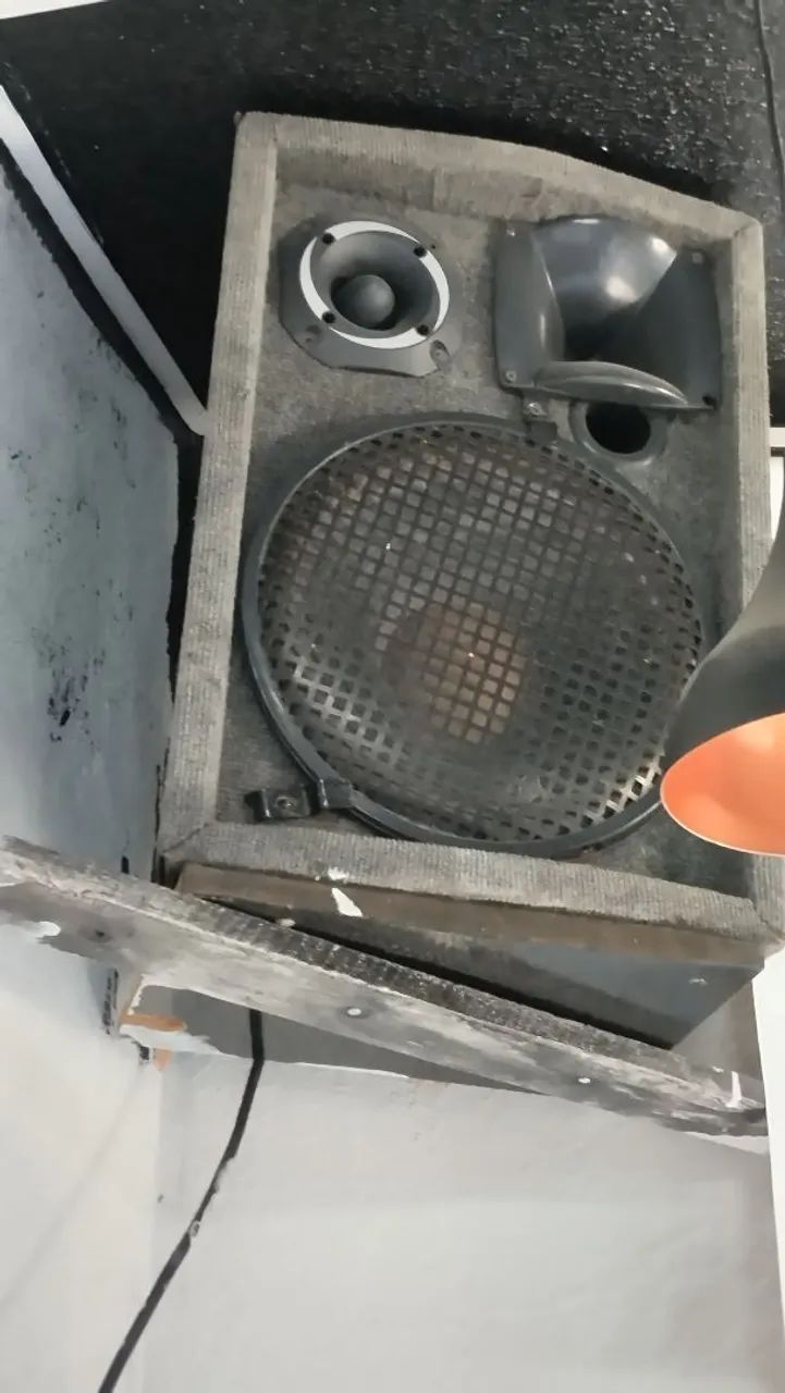 Caixa de som passiva 