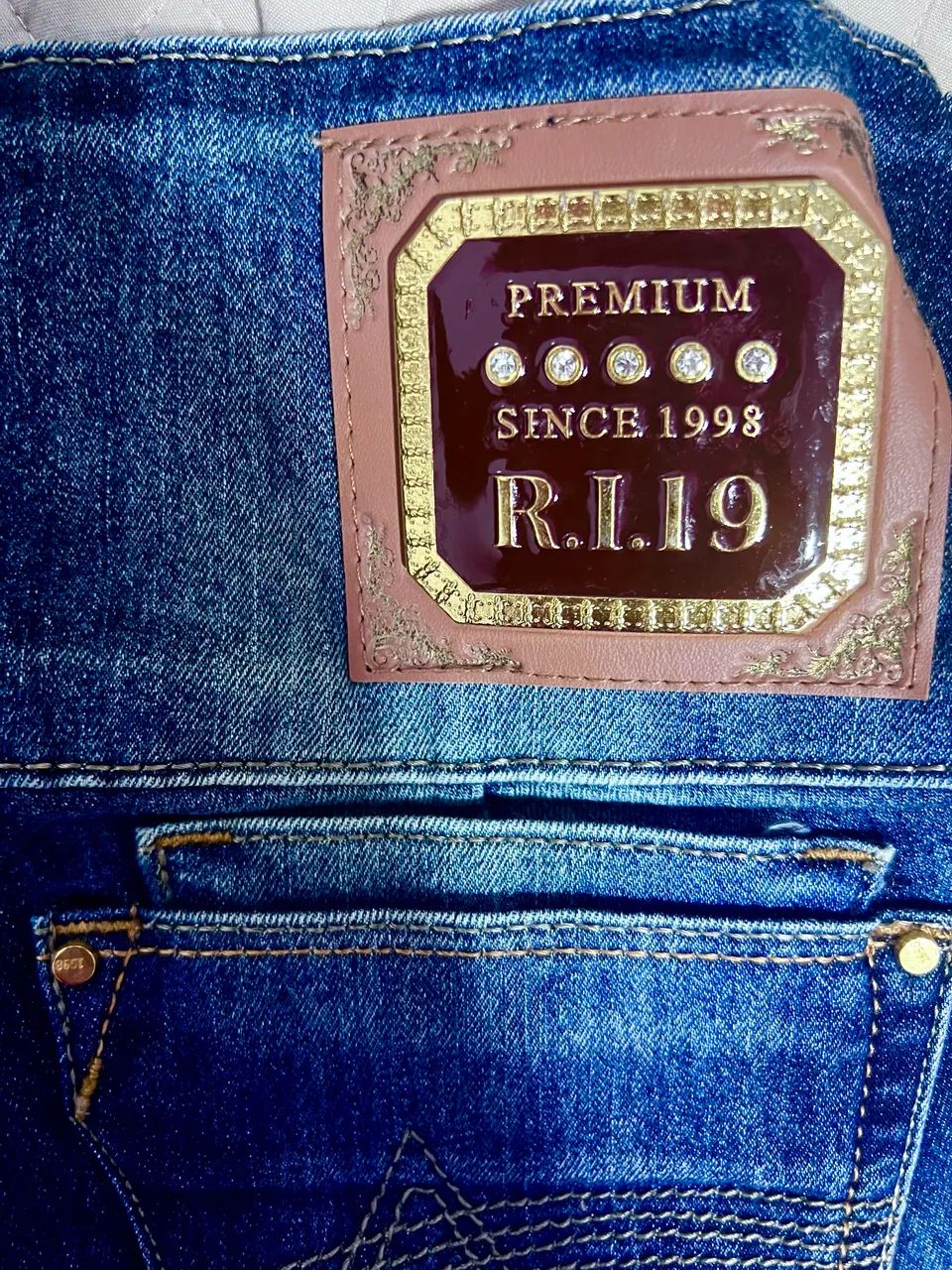 CALÇA RI19 NOVA NA ETIQUETA N 40.JEANS COM LYCRA. NUNCA USADA  - Foto 3