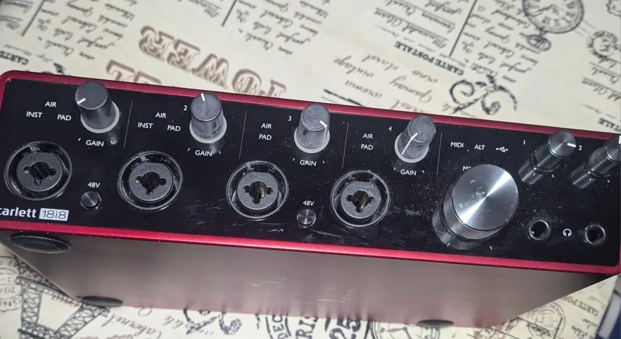 Interface de áudio Focusrite Scarlett 18i8 3a Geração preço negociável  - Foto 2