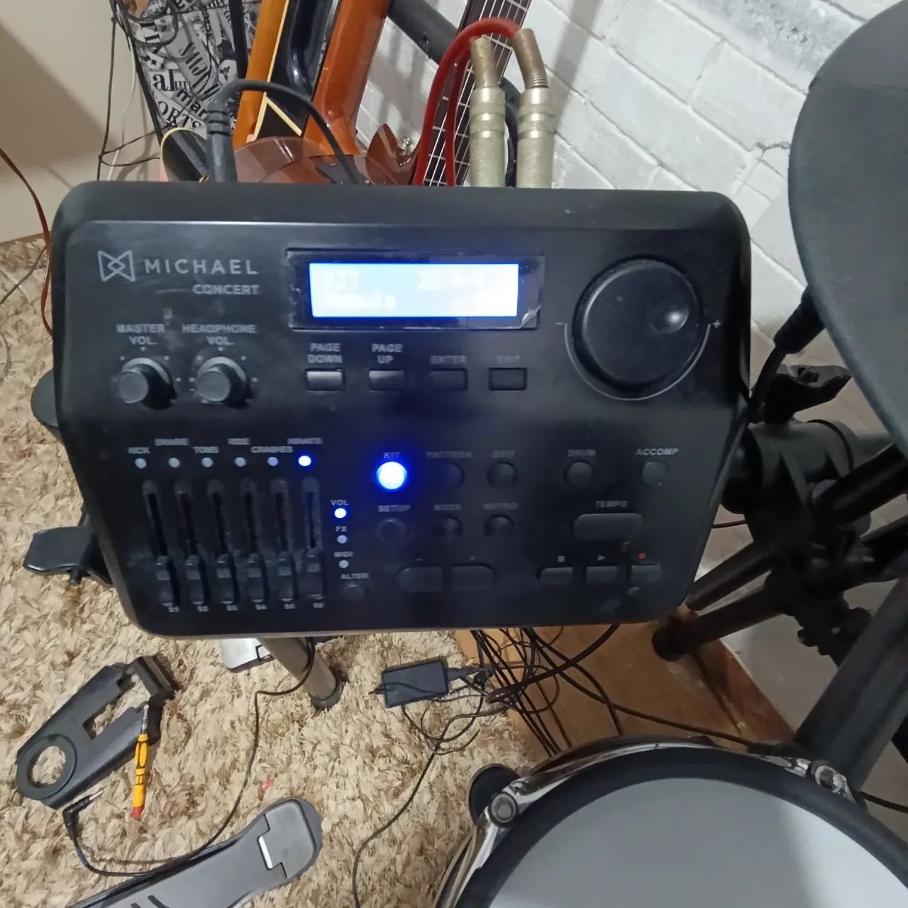 Bateria eletrônica Michael Concert pra vender logo  - Foto 4